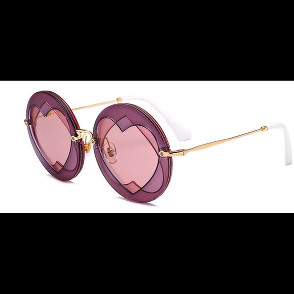 Heart sunglasses-comes with case! - Picture 2 of 8